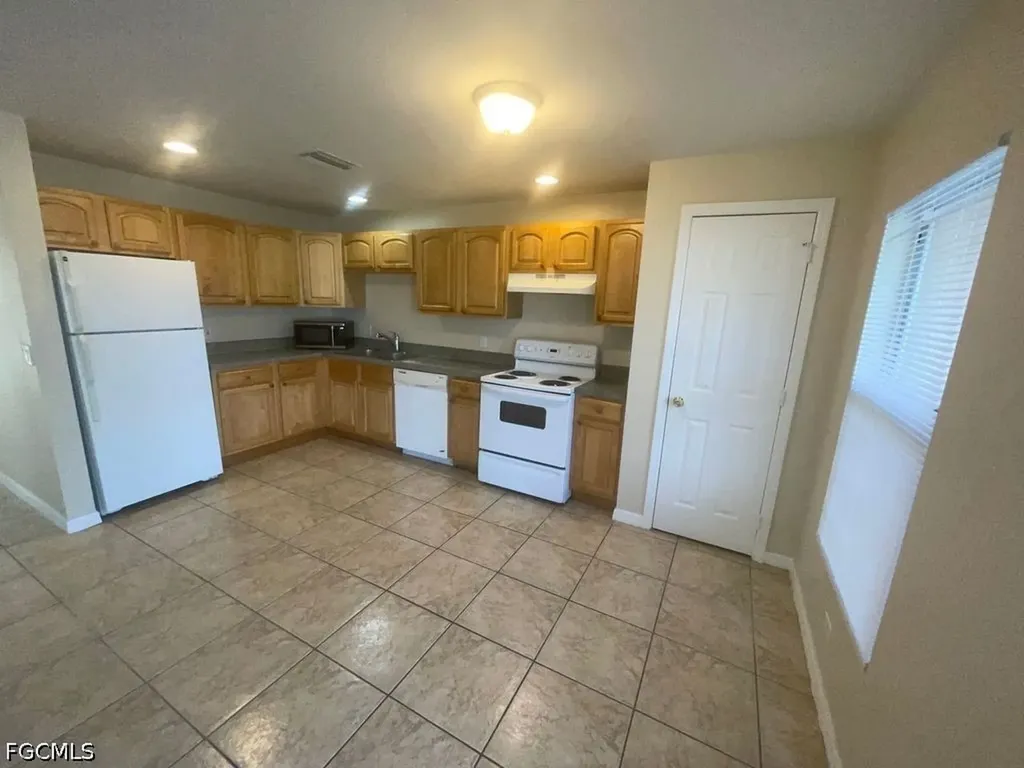 210 Hightower Avenue S Lehigh Acres FL 33973