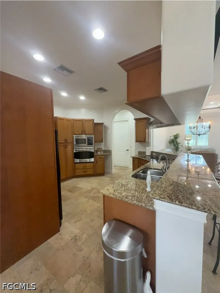 2410 4th Avenue NE Naples FL 34120
