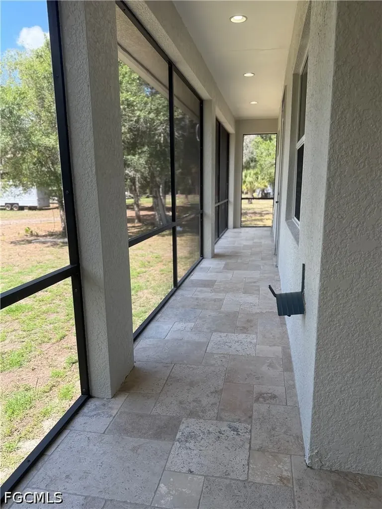 2410 4th Avenue NE Naples FL 34120