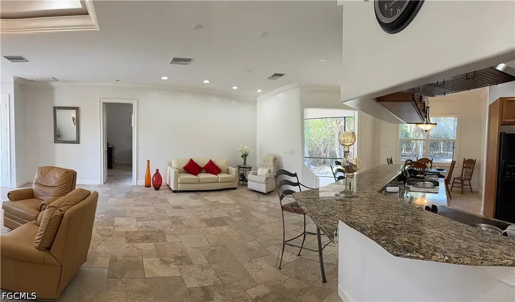 2410 4th Avenue NE Naples FL 34120