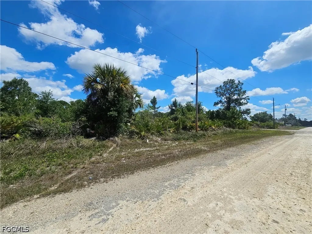735 Central Street E Lehigh Acres FL 33974