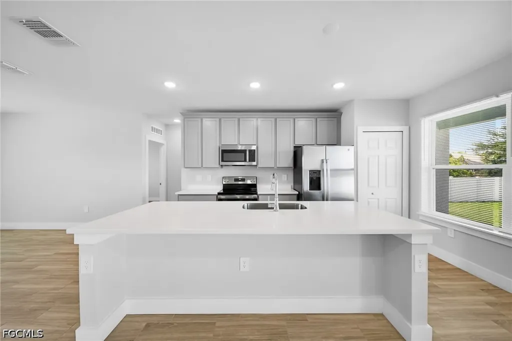 2835 NW Embers Terrace Cape Coral FL 33993