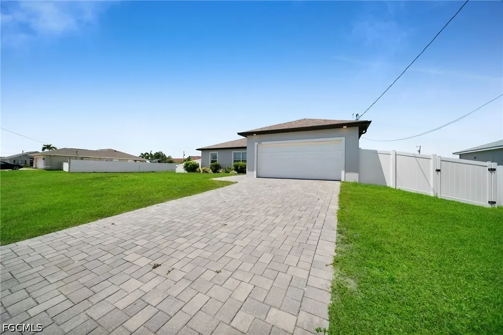 2835 NW Embers Terrace Cape Coral FL 33993
