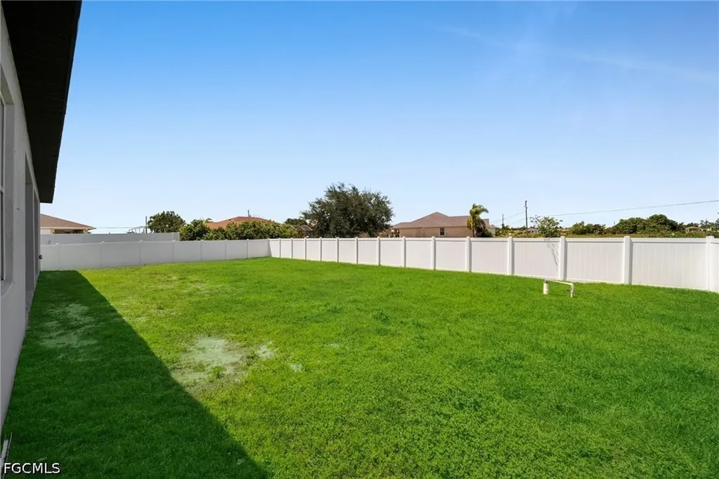 2835 NW Embers Terrace Cape Coral FL 33993