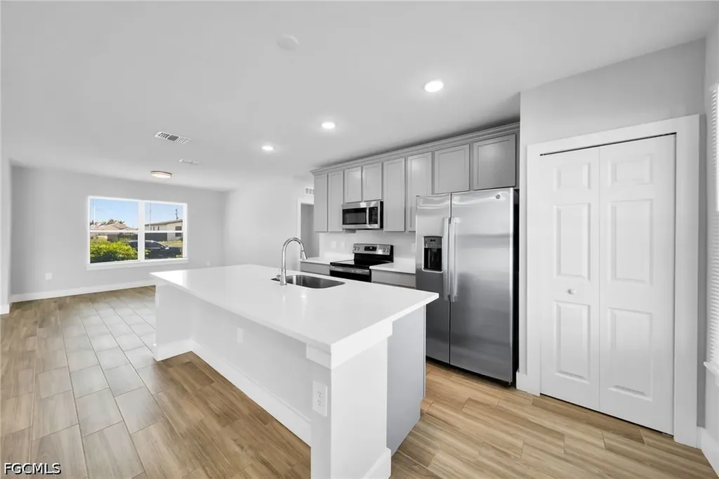 2835 NW Embers Terrace Cape Coral FL 33993