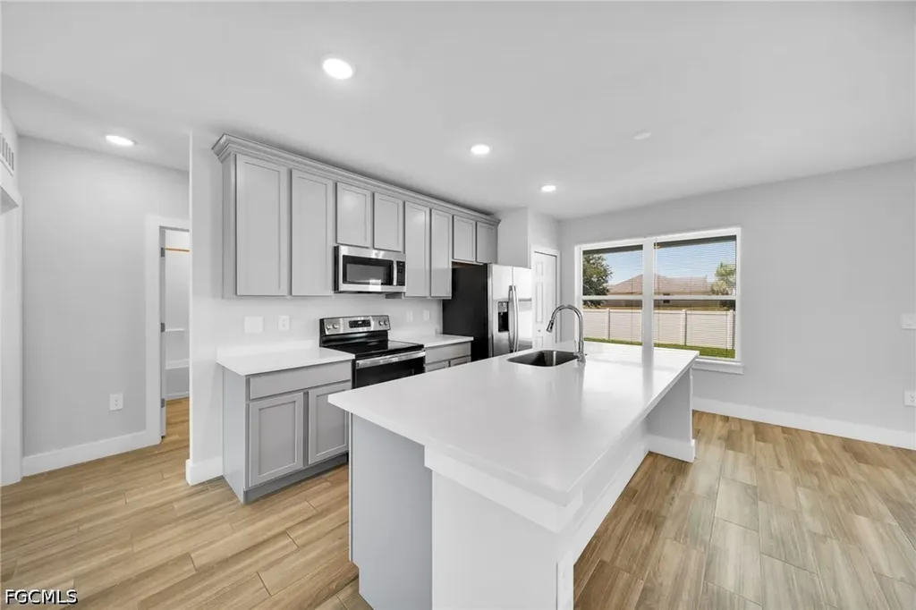 2835 NW Embers Terrace Cape Coral FL 33993