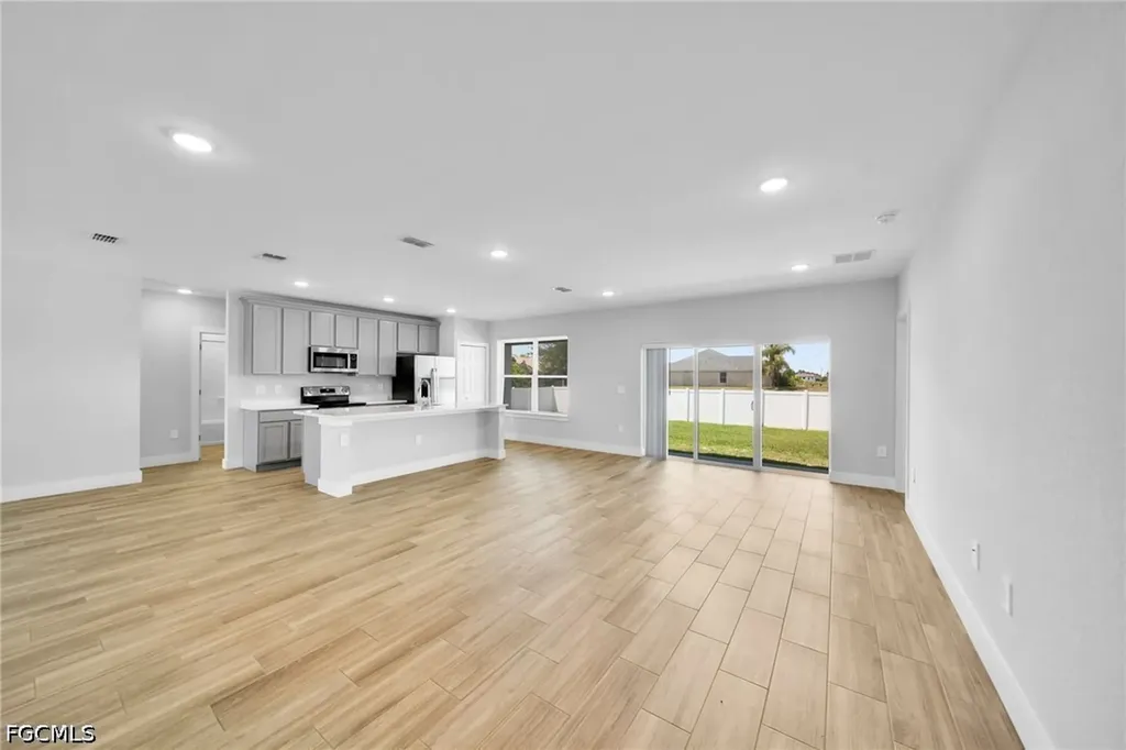 2835 NW Embers Terrace Cape Coral FL 33993