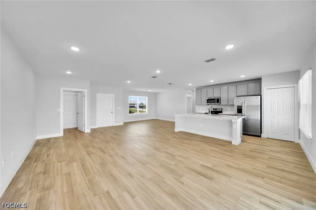 2835 NW Embers Terrace Cape Coral FL 33993