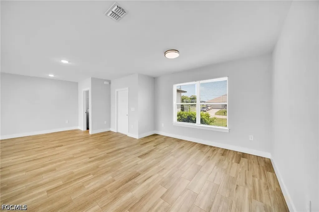 2835 NW Embers Terrace Cape Coral FL 33993