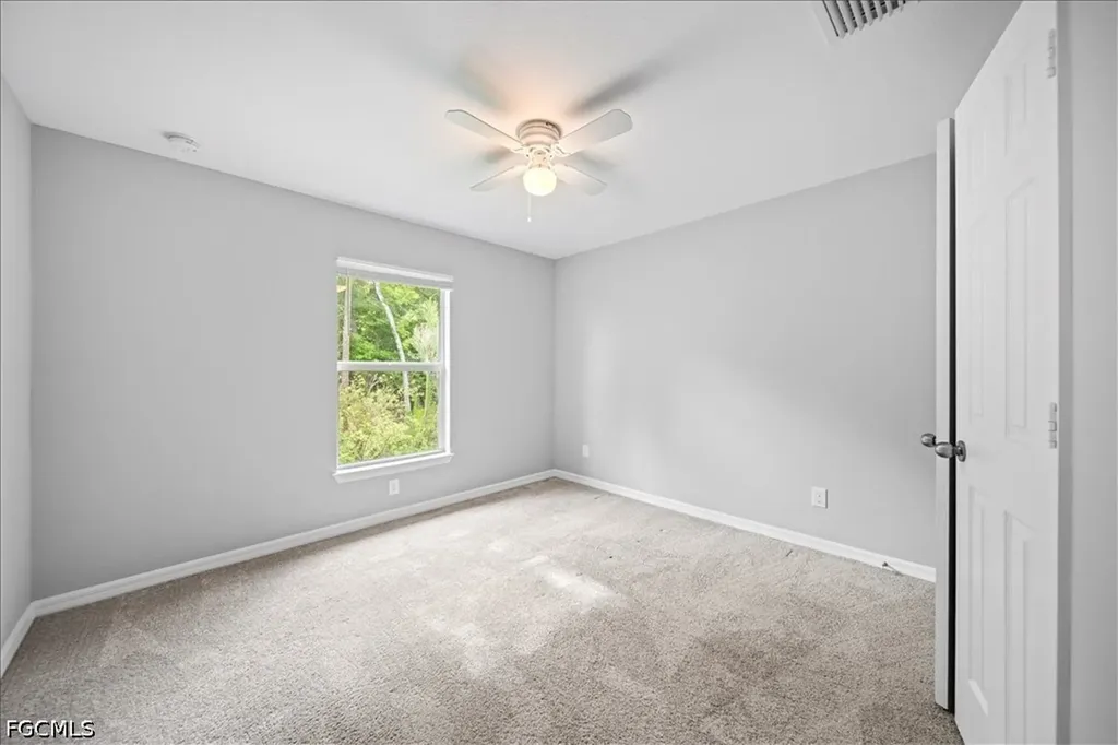 1426 NE 34th Street Cape Coral FL 33909