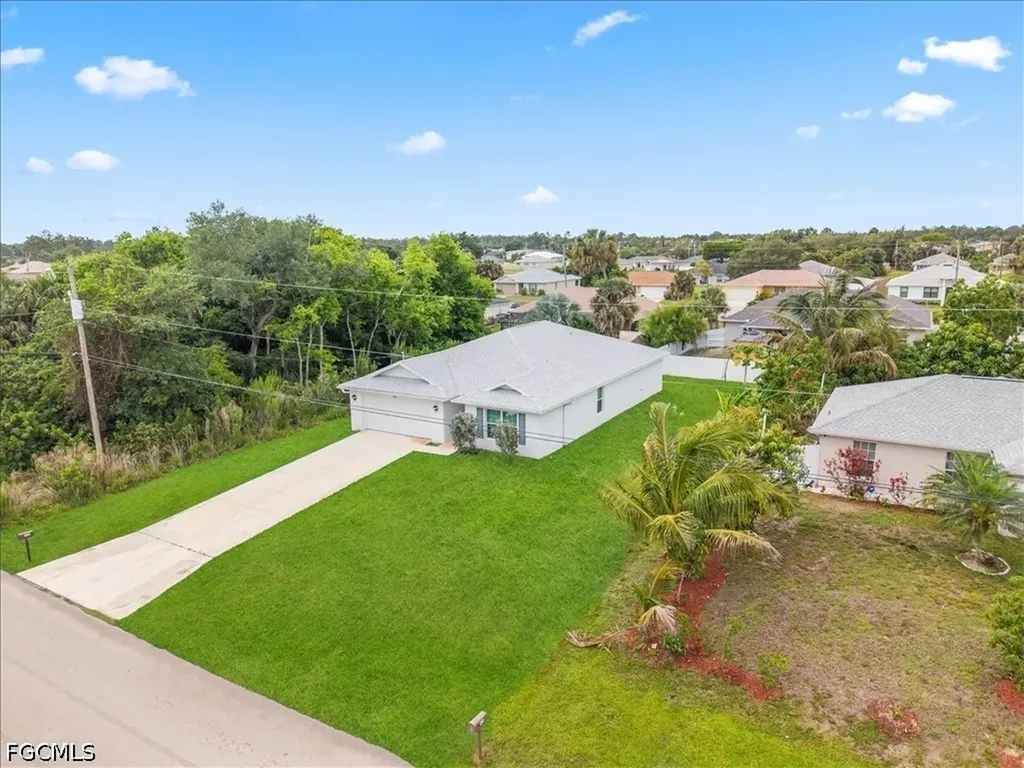 1426 NE 34th Street Cape Coral FL 33909
