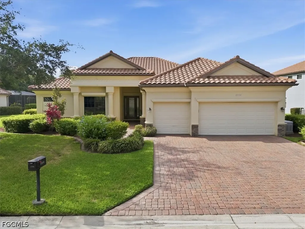 12526 Fairmont Drive Fort Myers FL 33913
