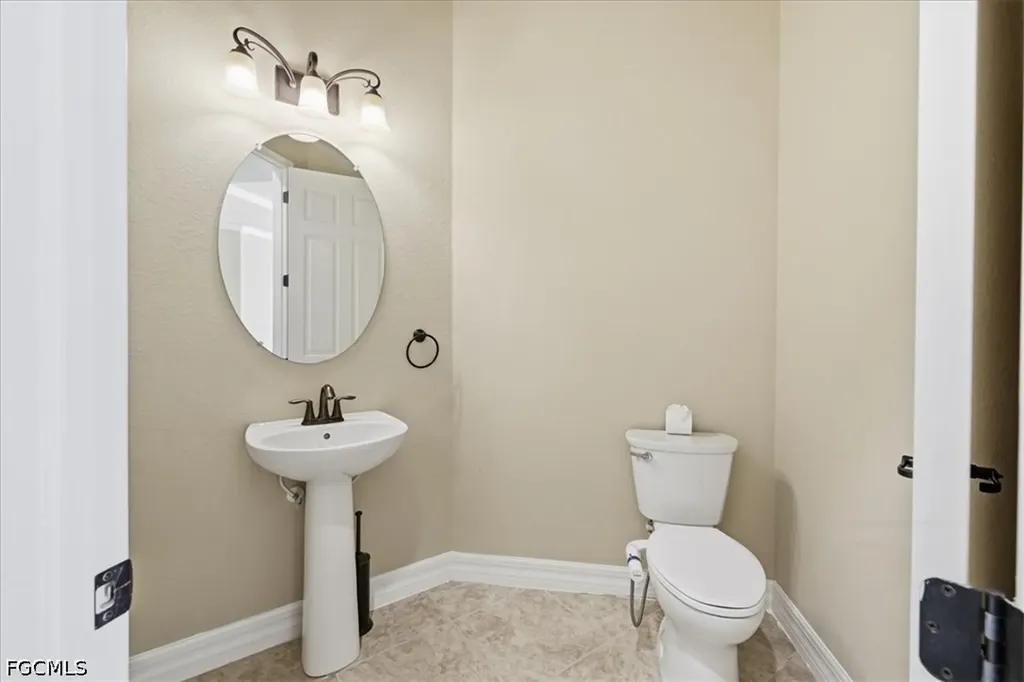 12526 Fairmont Drive Fort Myers FL 33913
