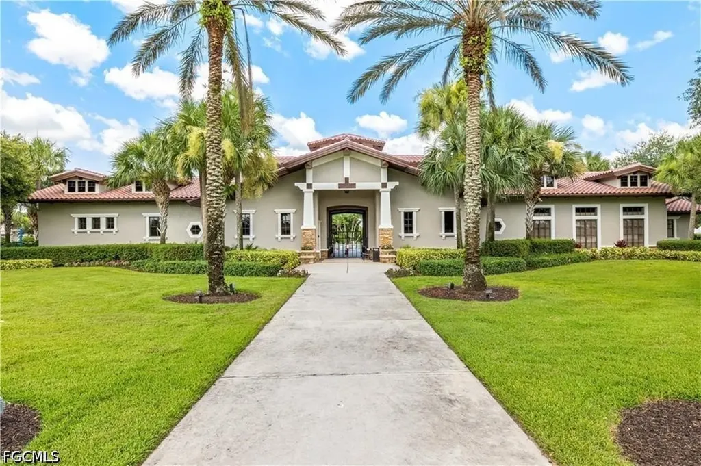 12526 Fairmont Drive Fort Myers FL 33913