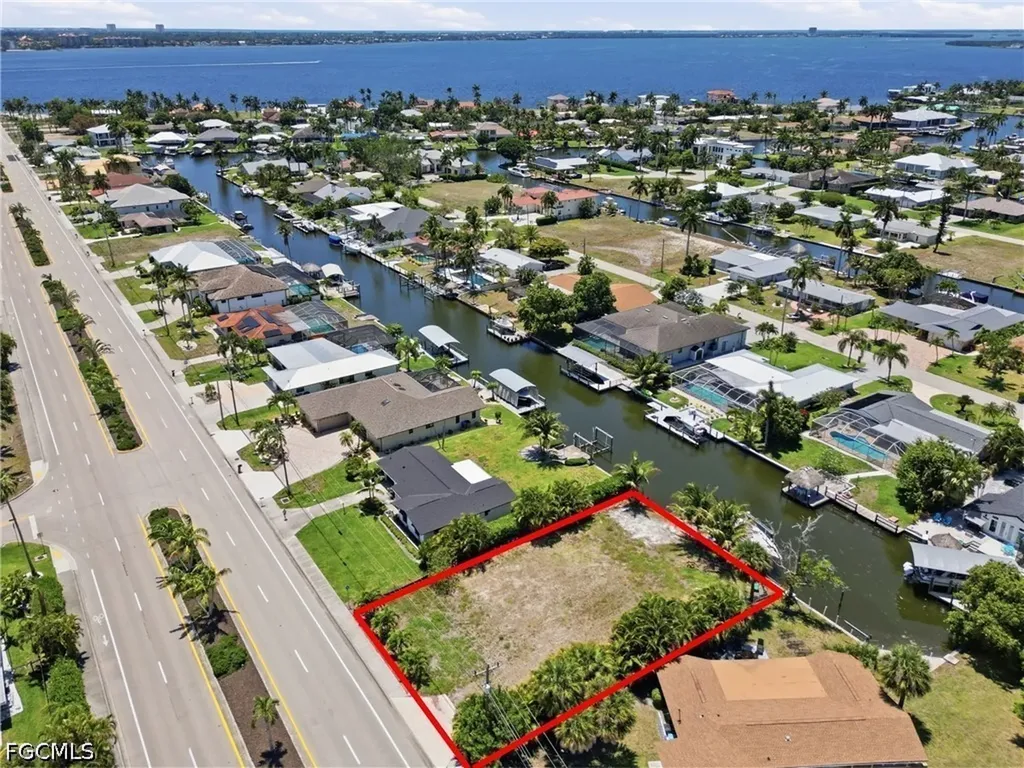 5606 Driftwood Parkway Cape Coral FL 33904