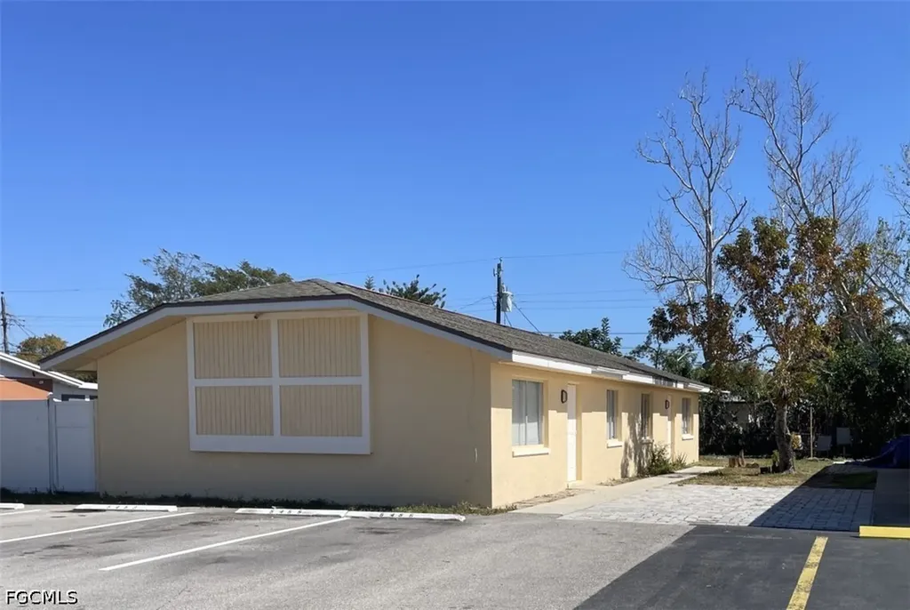 5455/5453 Third Avenue Fort Myers FL 33907