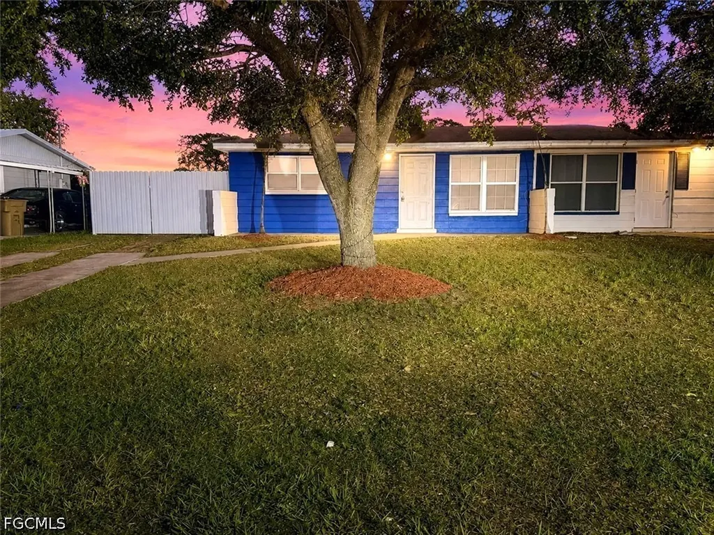 1116 Vineyard Street Lehigh Acres FL 33936