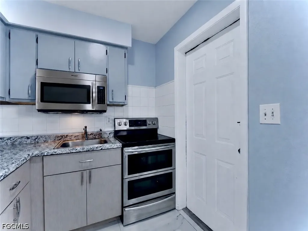 1116 Vineyard Street Lehigh Acres FL 33936