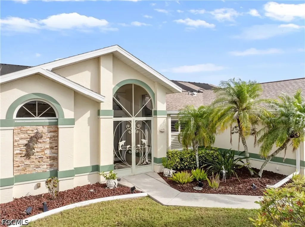 2511 SW 35th Lane Cape Coral FL 33914