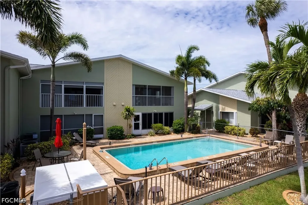 1409 SE 46th Lane Cape Coral FL 33904