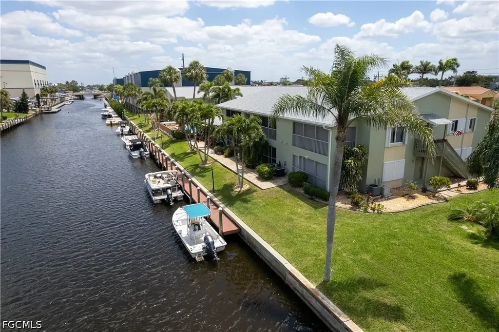 1409 SE 46th Lane Cape Coral FL 33904