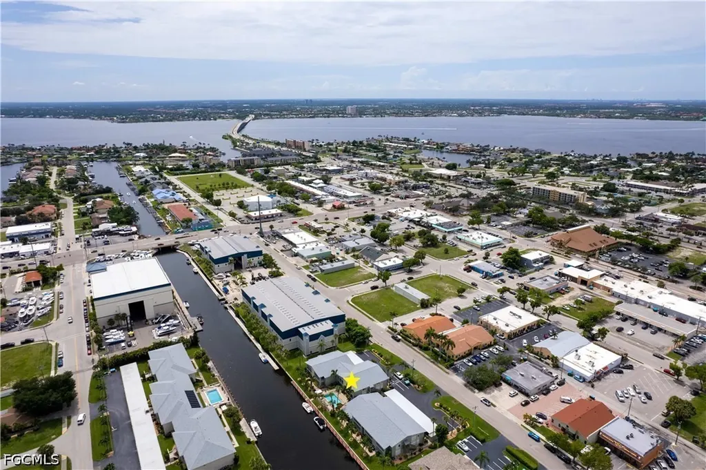1409 SE 46th Lane Cape Coral FL 33904