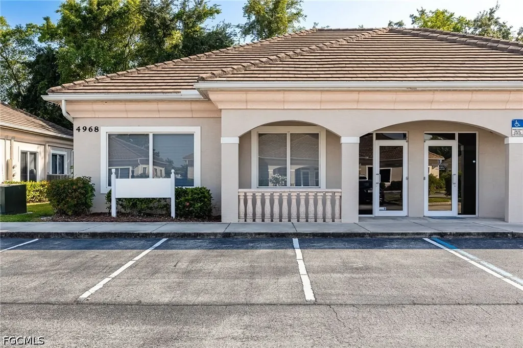 4968 Royal Gulf Circle Fort Myers FL 33966
