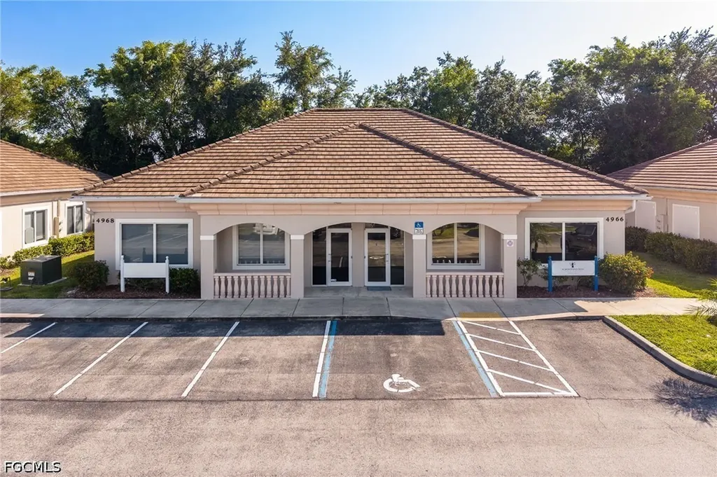 4968 Royal Gulf Circle Fort Myers FL 33966