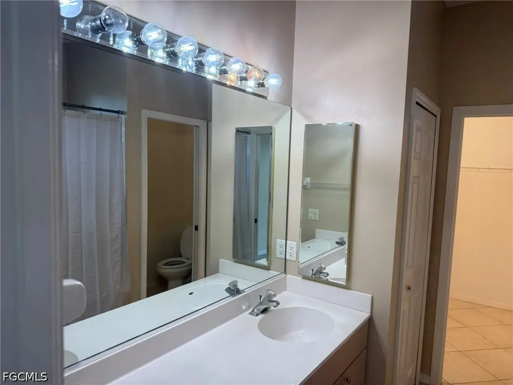7899 Sandel Wood Circle W Fort Myers FL 33908