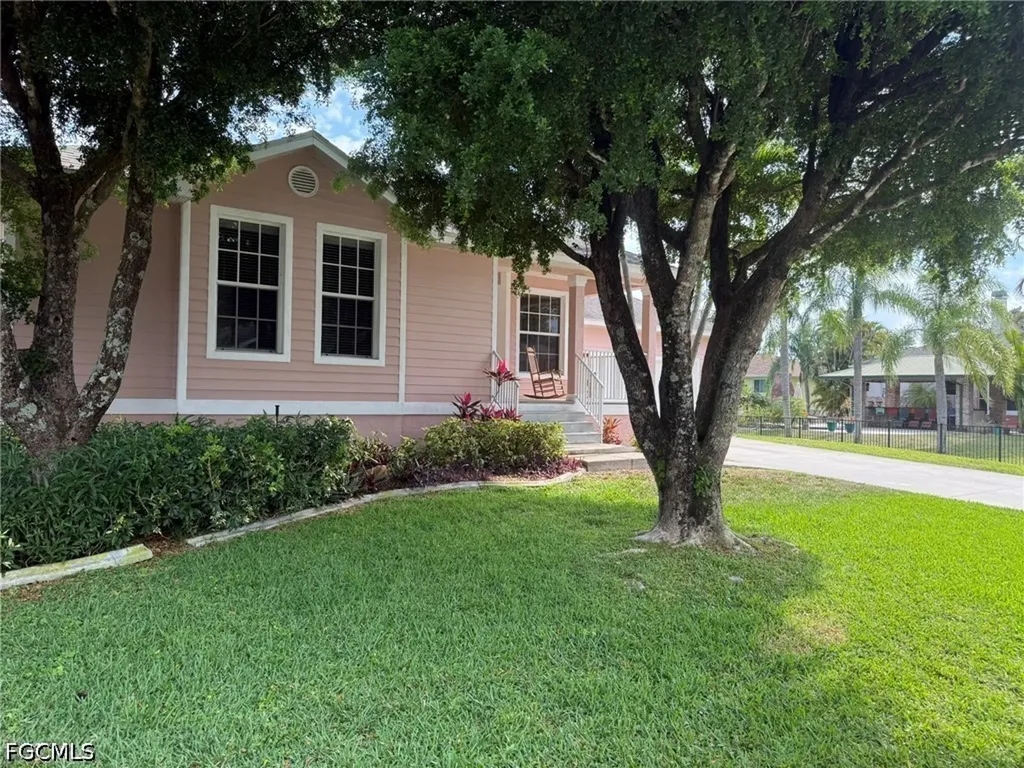 7899 Sandel Wood Circle W Fort Myers FL 33908
