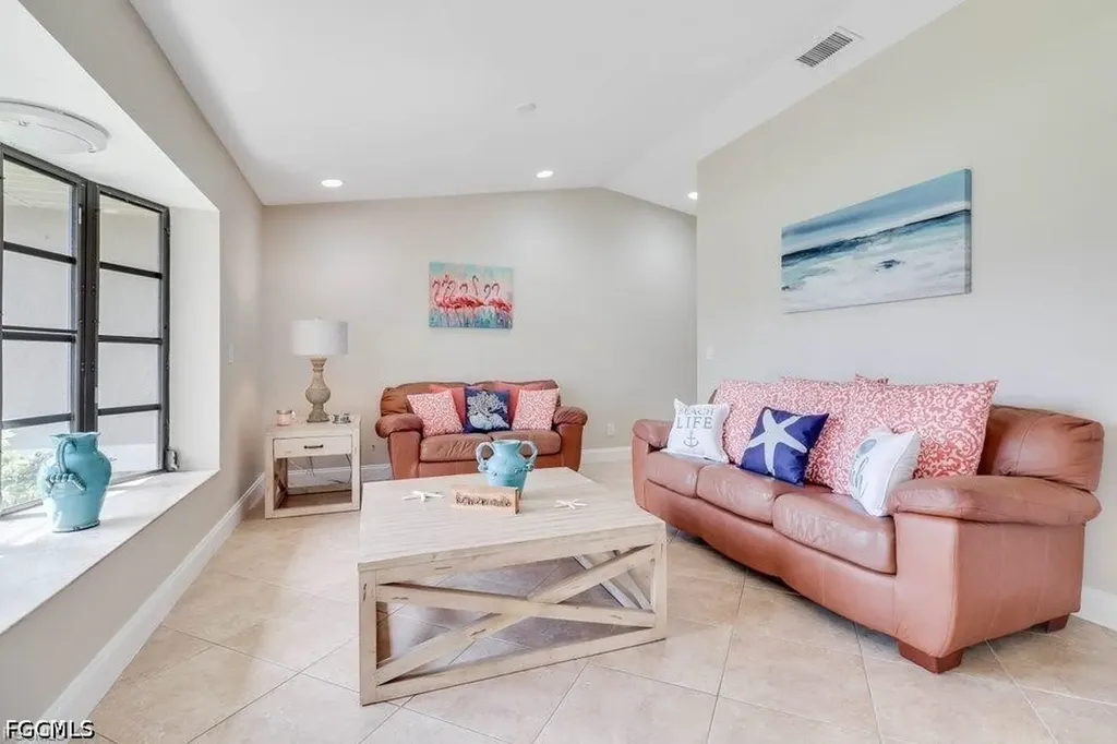 2518 SE 19th Avenue Cape Coral FL 33904