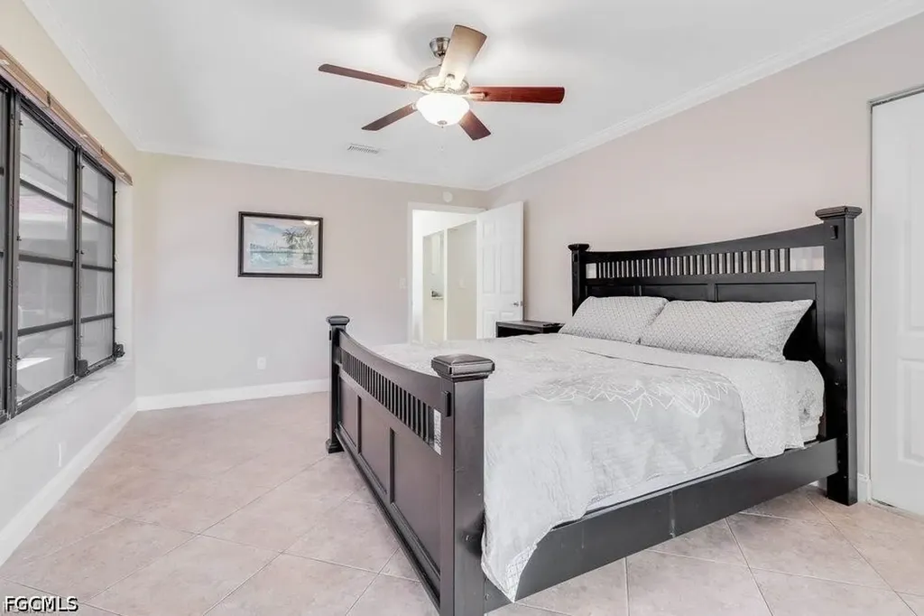 2518 SE 19th Avenue Cape Coral FL 33904