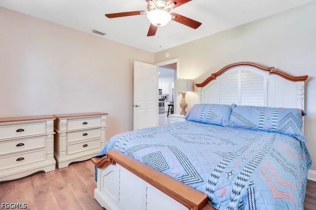 2518 SE 19th Avenue Cape Coral FL 33904