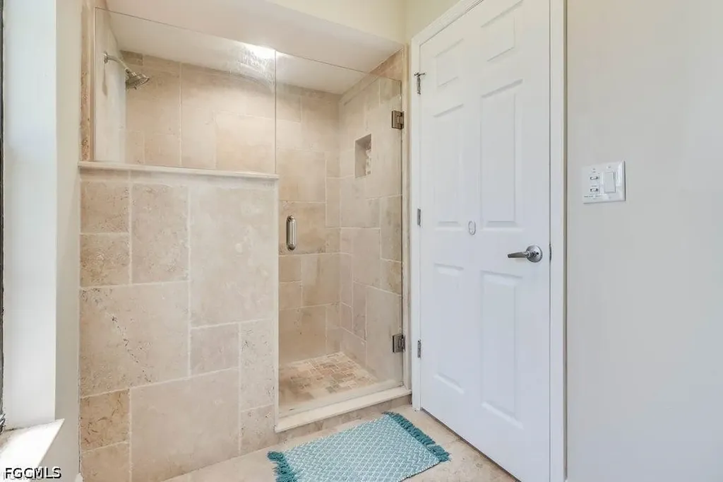 2518 SE 19th Avenue Cape Coral FL 33904