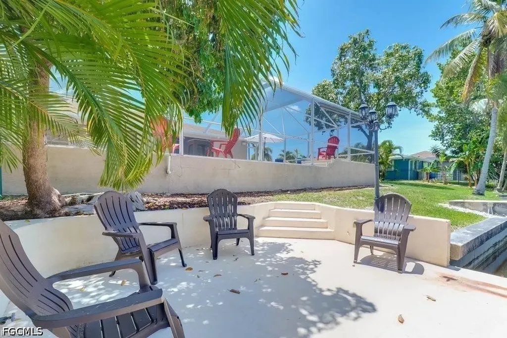 2518 SE 19th Avenue Cape Coral FL 33904