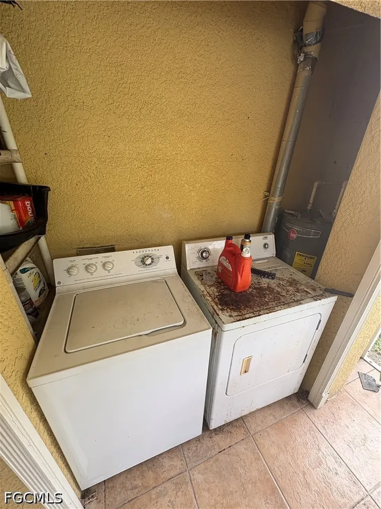 2500 Storter Avenue Naples FL 34112