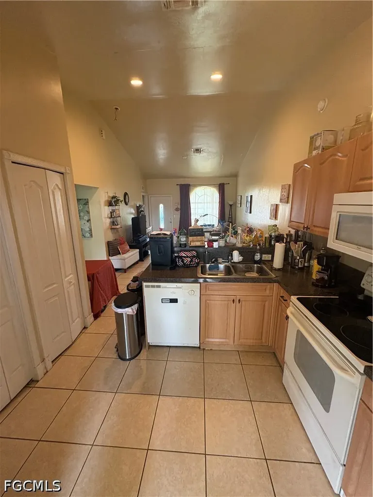 2500 Storter Avenue Naples FL 34112