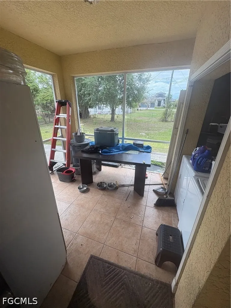 2500 Storter Avenue Naples FL 34112