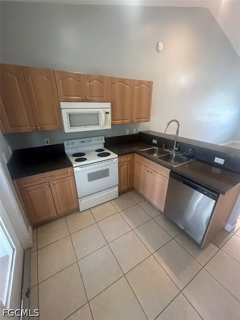 2500 Storter Avenue Naples FL 34112