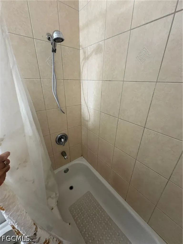 2500 Storter Avenue Naples FL 34112