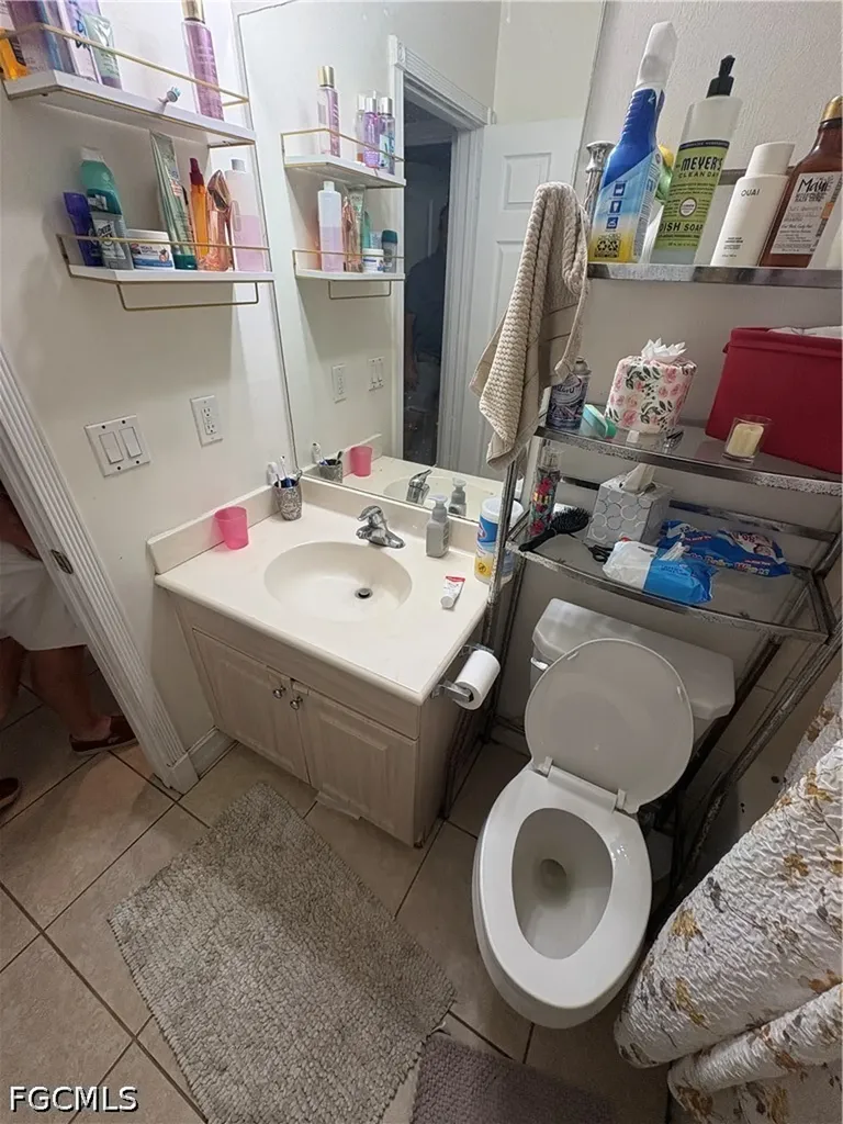 2500 Storter Avenue Naples FL 34112