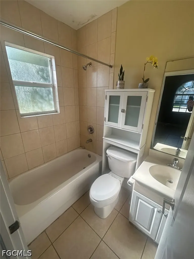 2500 Storter Avenue Naples FL 34112