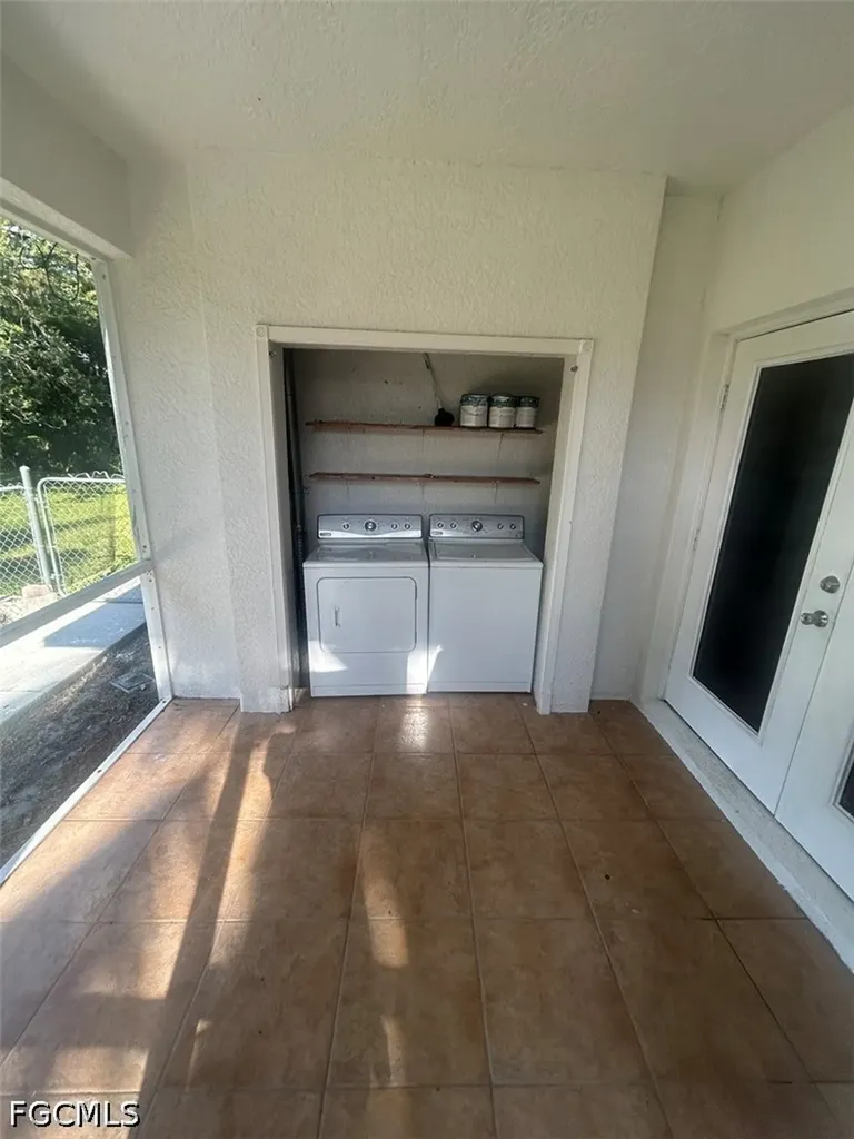 2500 Storter Avenue Naples FL 34112