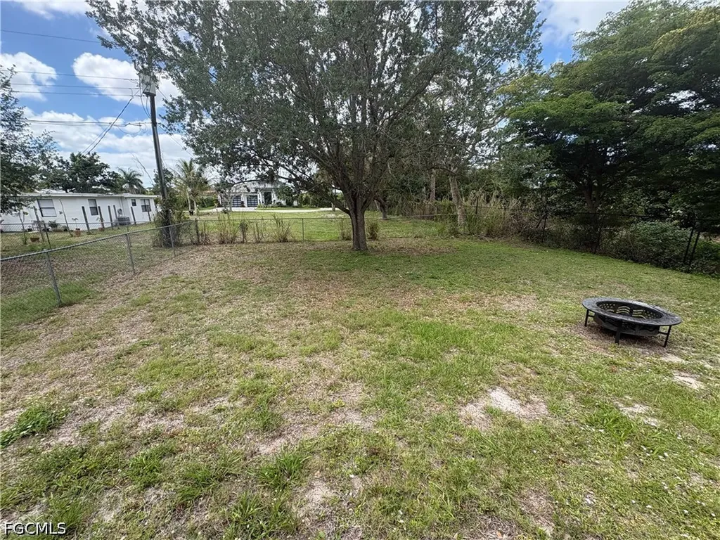 2500 Storter Avenue Naples FL 34112