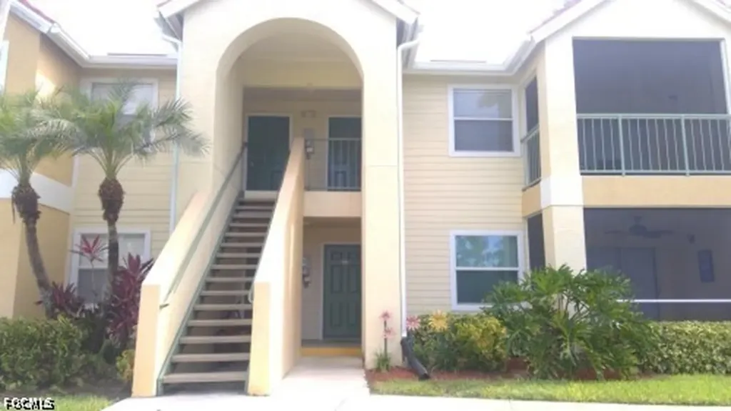12540 Equestrian Circle Fort Myers FL 33907