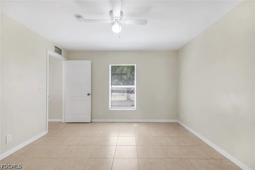 2010 NE 13th Place Cape Coral FL 33909