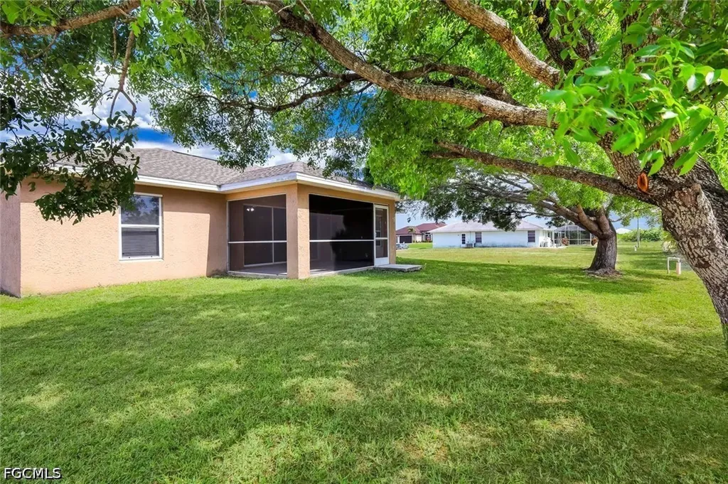 2010 NE 13th Place Cape Coral FL 33909