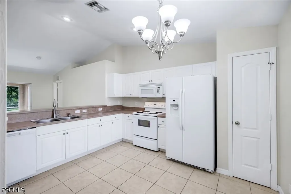 2010 NE 13th Place Cape Coral FL 33909