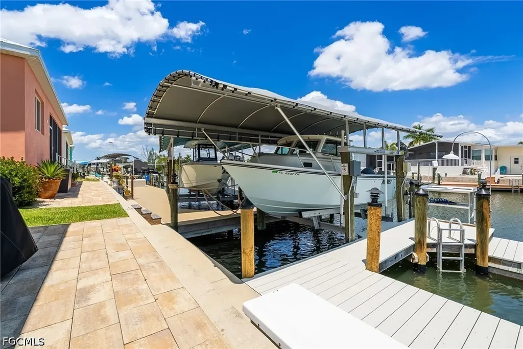 3026 Trawler Lane St. James City FL 33956