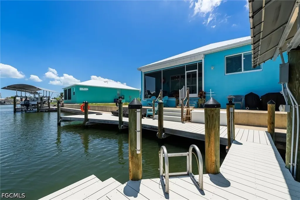 3026 Trawler Lane St. James City FL 33956